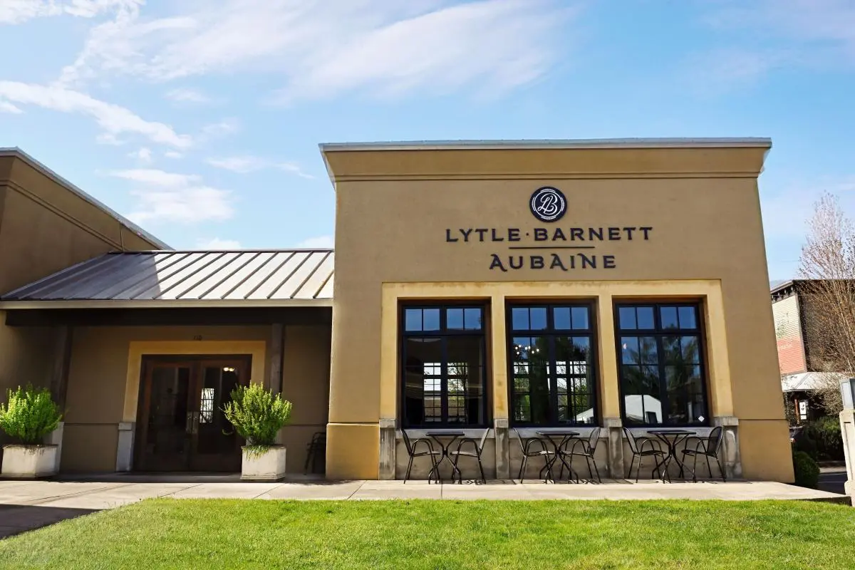 Lytle-Barnett | Aubaine